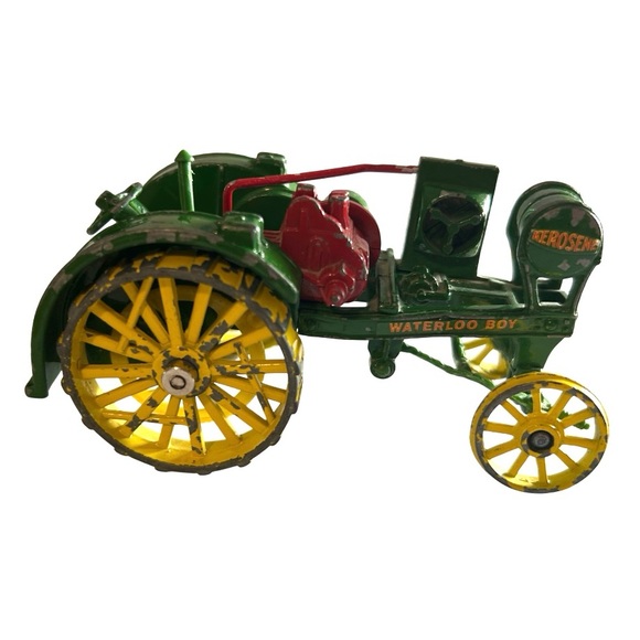 Vintage 1/16 John Deere 1915 Model R Waterloo Boy Die-Cast Collectors Replica - Picture 3 of 4